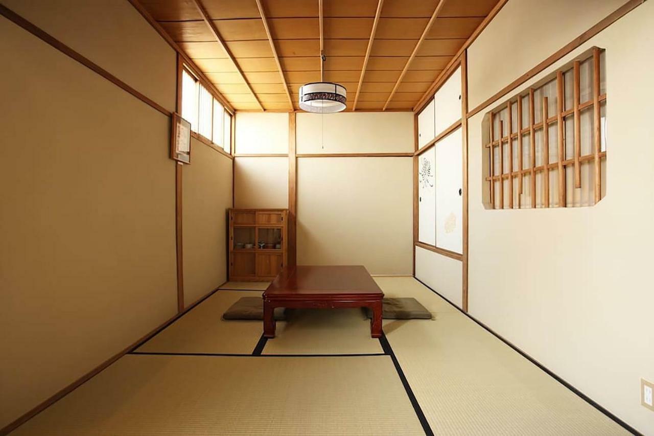 Bar併設の仕掛け満載忍者ハウス!Wi-Fi!天王寺電車で15分!帝塚山四丁目駅3メートル! Hotel Osaca Exterior foto
